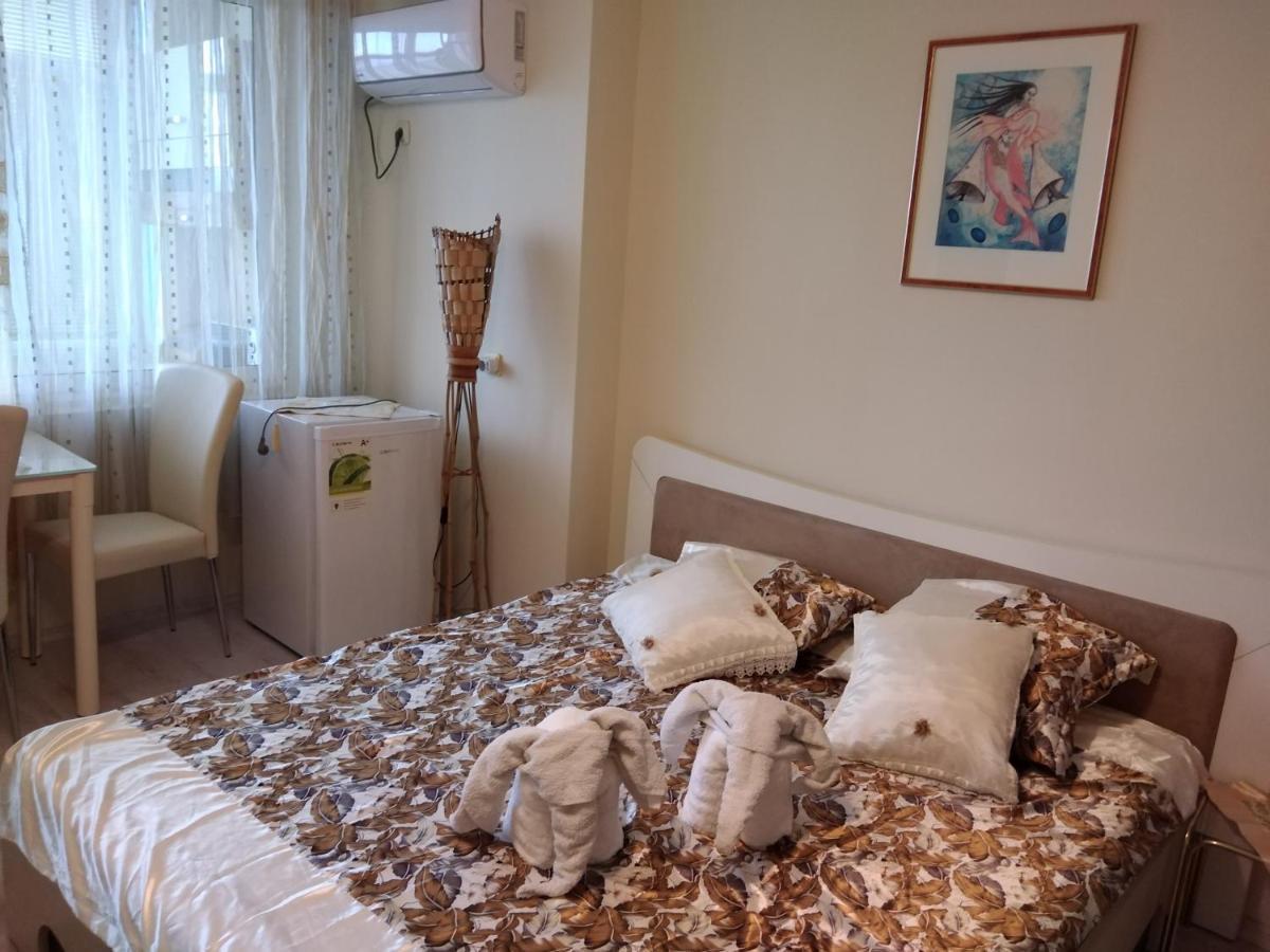 Къща За Гости Синьо Лято Pomorie Luaran gambar
