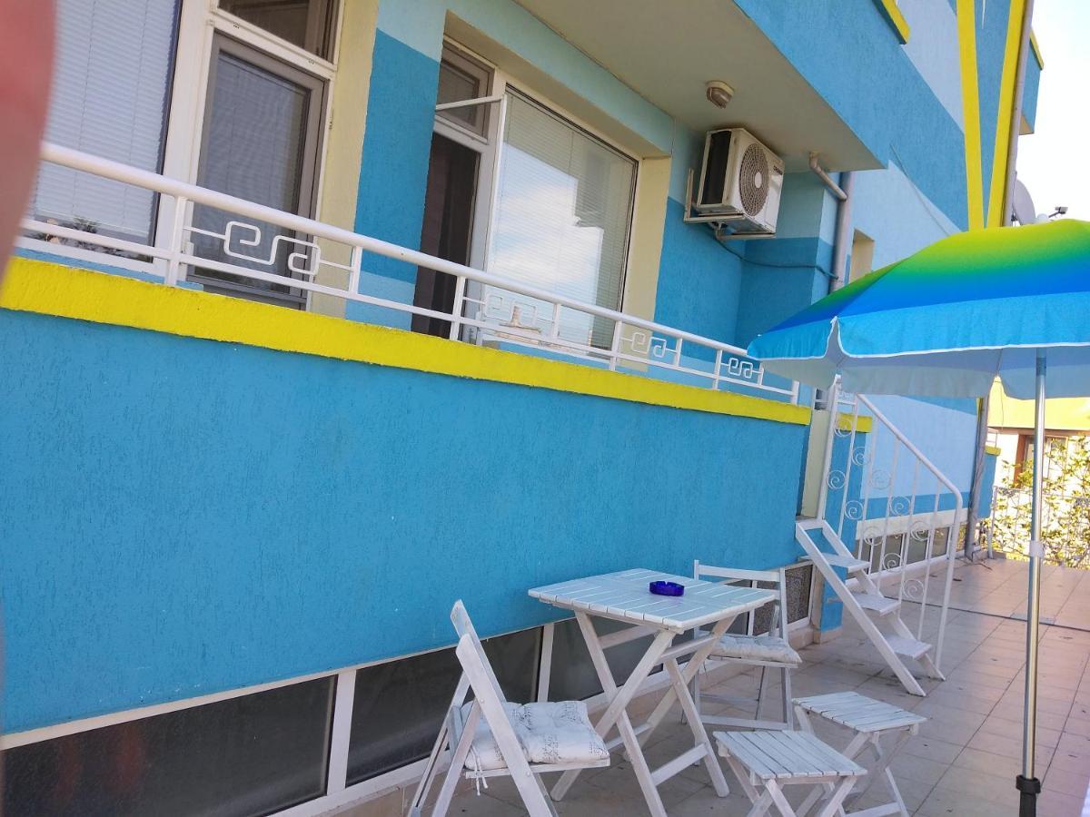 Къща За Гости Синьо Лято Pomorie Luaran gambar