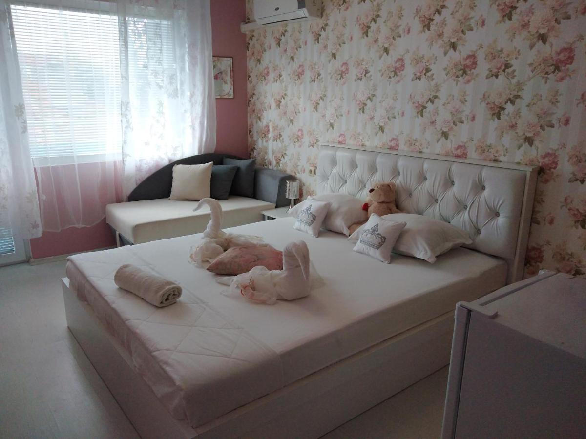 Къща За Гости Синьо Лято Pomorie Luaran gambar