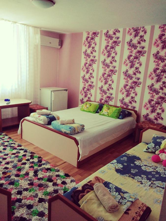 Къща За Гости Синьо Лято Pomorie Luaran gambar
